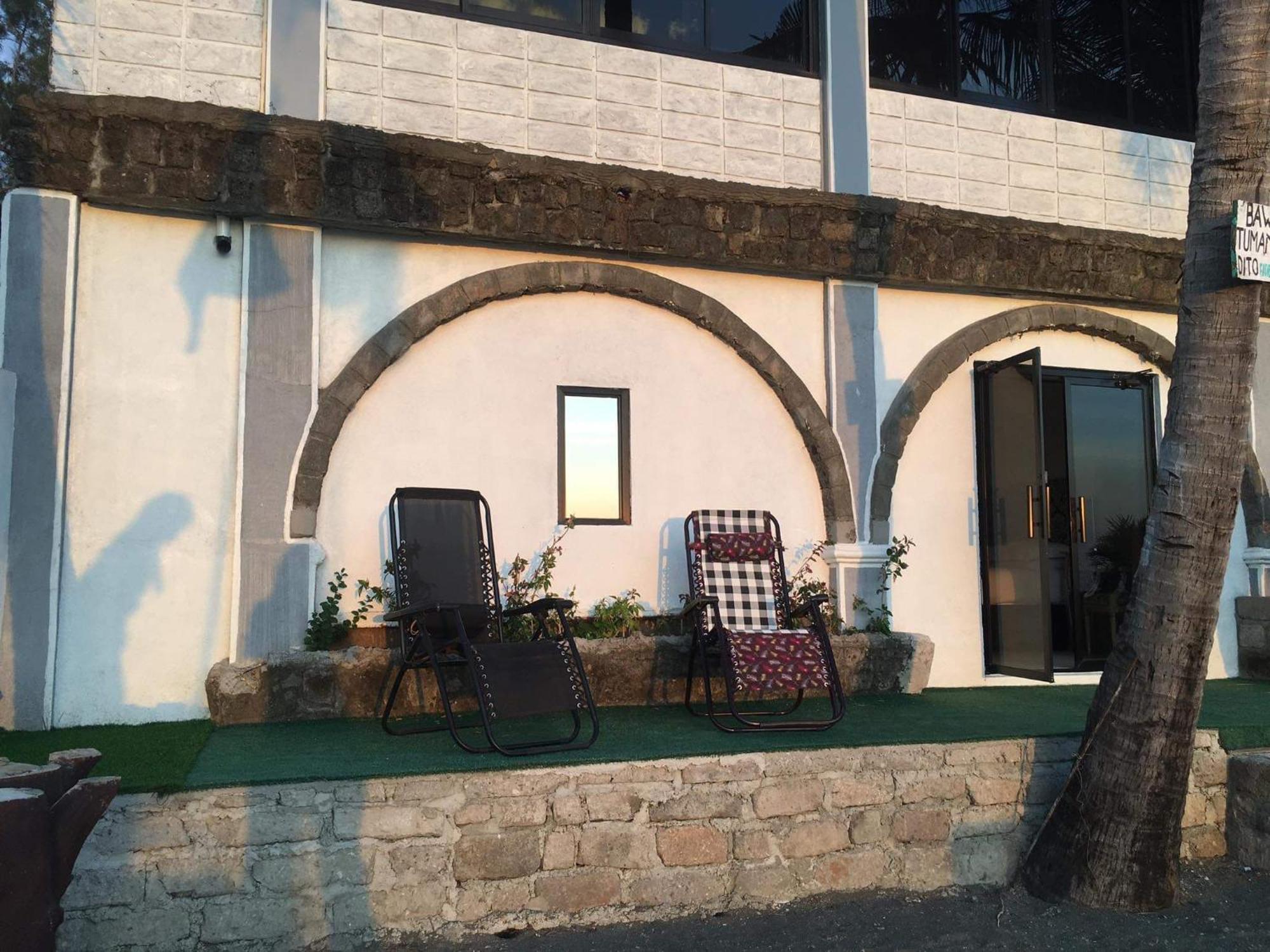 Sunbloom Beachfront Hotel And Restaurant Zambales Sinabacan Værelse billede
